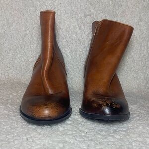 Arturo Chiang Brown Leather Booties Size 6.5